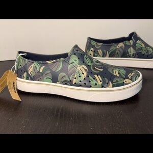 Native Miles Sugarlite Print Slip On Shoes Grey/White/Green Flax Foliage M11